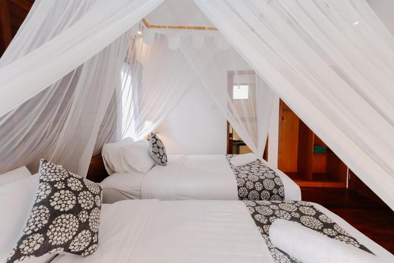 The Lavana Jhonny Kibung Villas Lembongan Exterior photo